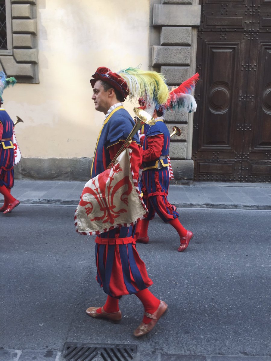 Georgette Jupe tweet media