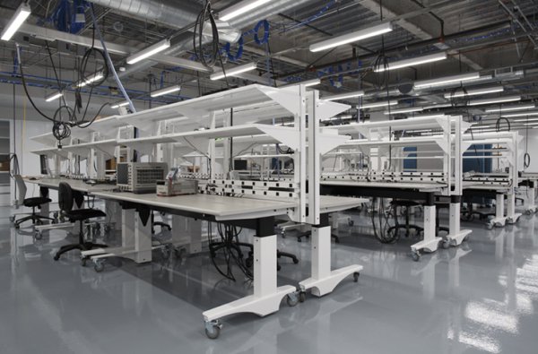 Sub_Addiction's tweet photo. 40 photos from Facebook’s “Area 404” mad science laboratory https://t.co/5XdNu80EMs https://t.co/ARZlwEtCLe #TechCrunch