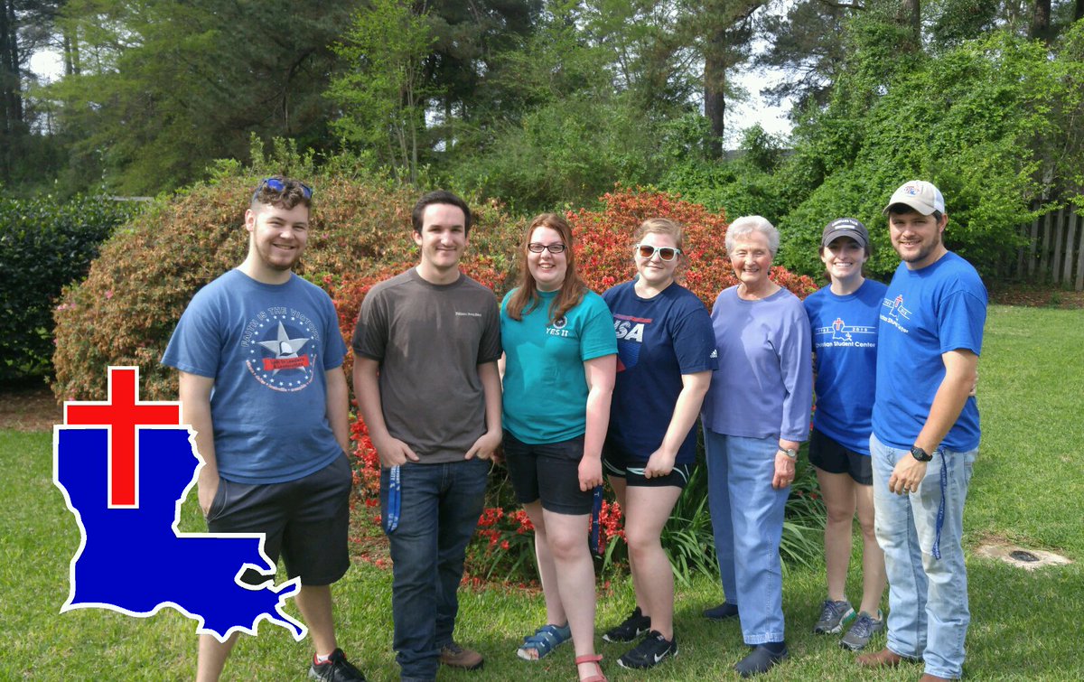CSClatech's tweet image. We enjoyed getting to help with The Big Event. Thank you Ms. Patsy for having us today. #bulldogbigevent