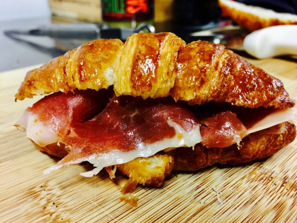 thespanishtable's tweet photo. Now serving at the #SanFrancisco store! #jamoniberico #spanishtable #saturdaykitchen #jamonyqueso 🐷 🧀 🇪🇸 https://t.co/uzgoPEP43E