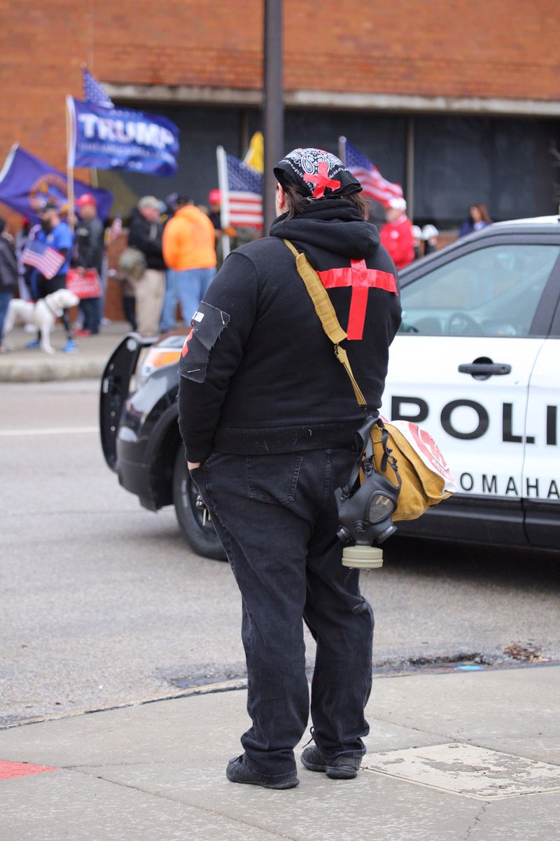 Meanstreets Omaha On Twitter Antifa Medic On Scene With The Gas Mask Protestoma