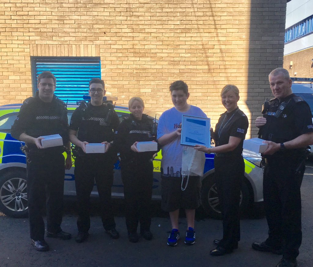 WhiskyToasts's tweet photo. #KiddKindness @AyrshirePolice for 3rd #ActsOfKindness in tribute to his brother Ross. Thanks for the donuts Mason. https://t.co/tynYmXyOSu https://t.co/oLOfcGsfWX