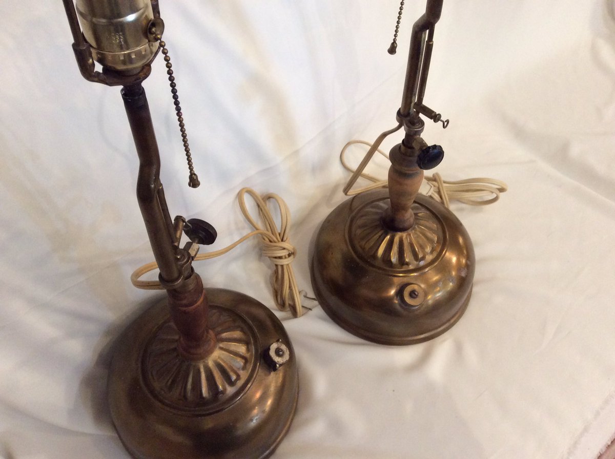 treasure2hunt's tweet photo. #kerosene lamps converted to electric #lamps $120 pair #unique #verycool #iwantthat https://t.co/Afw85wAn3w