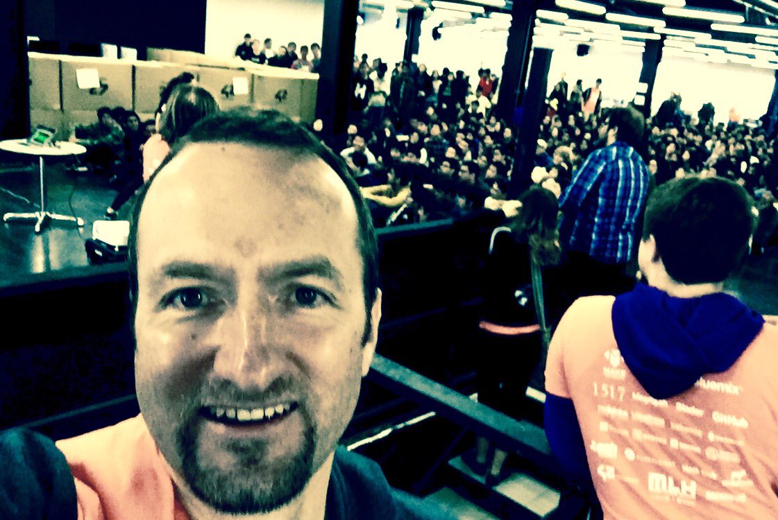 The hshacks.com starts <a href="/HighSchoolHacks/">HSHacks</a> - come to my talk at 1.30pm #robots @IBMWatson <a href="/42born2codeUS/">42born2codeUS</a>