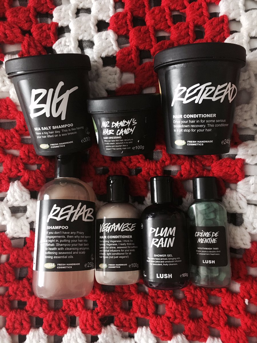 Jamiebusker's tweet photo. things i use on my noggin' #lush https://t.co/rS4K8Qs2H7