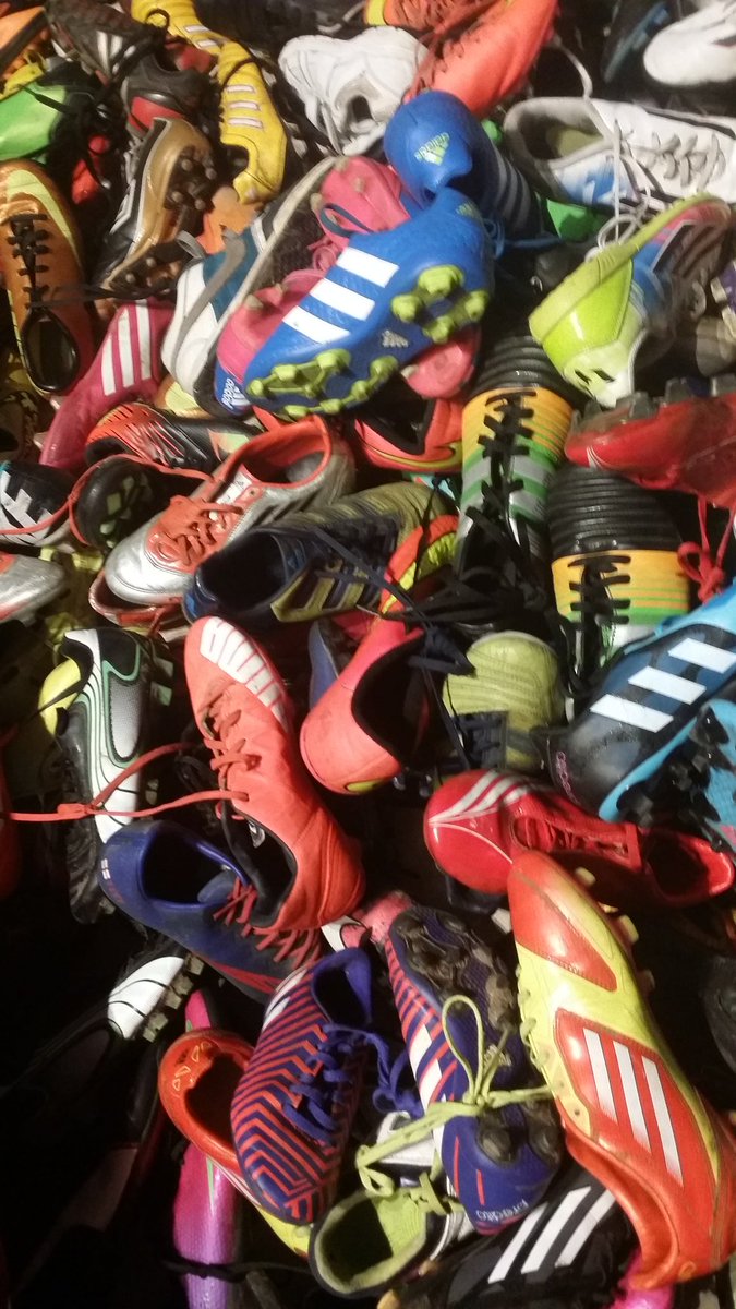 Boots2Africa's tweet photo. #CountdowntoKenya day 6 & for #Boots2Africa it's picking, cleaning & packing day with our friends @ColU_FITC @TripsInAfrica https://t.co/6Drd5MqIMB