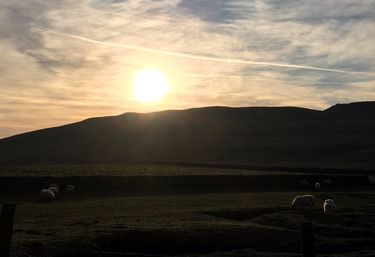 ChrysalisArts's tweet photo. Sundown on way back from inspiring @fabricofplace launch#Reeth @Joannebkaar @SerenaPartridge @Pottedhistory @ChrysalisArts # https://t.co/b23ZNmZs9w