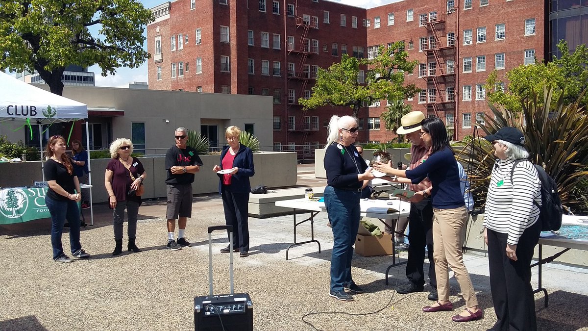 silversunstop's tweet photo. Celebrating new #SierraClub #AngelesChapter office with @katyaenglish https://t.co/vf6SpXpa28
