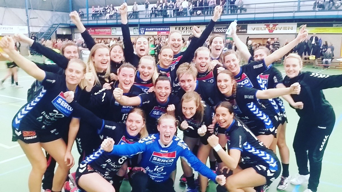 Sjerry0805's tweet photo. Wat een overwinning Virto Quintus - Sercodak Dalfsen rust 15-16 Eindstand 18-25 #Sercodak #Dalfsen #Handbal #Eredivisie https://t.co/CyEbYssgb4