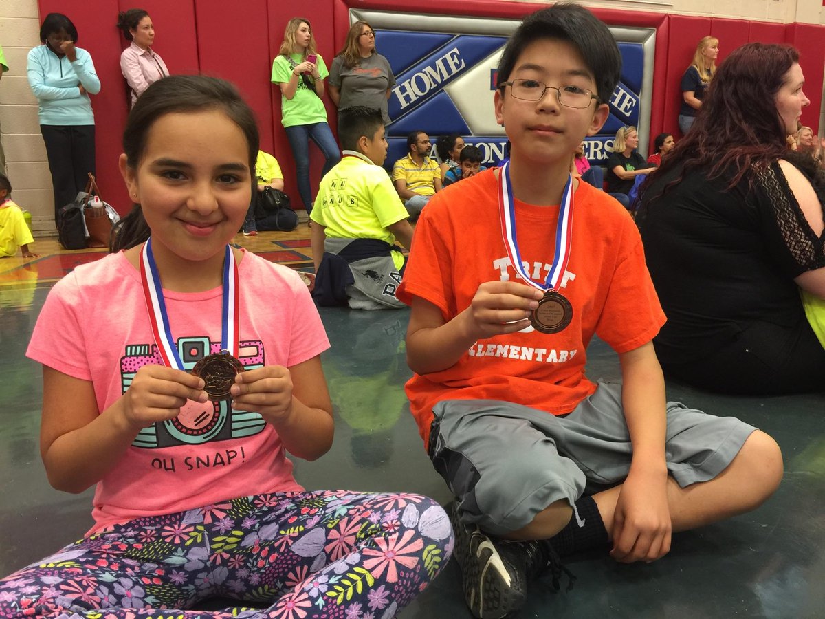 AnneWender's tweet photo. 3rd place overall -egg drop @TrittElementary @TrittSTEM https://t.co/pWh9RX3U49