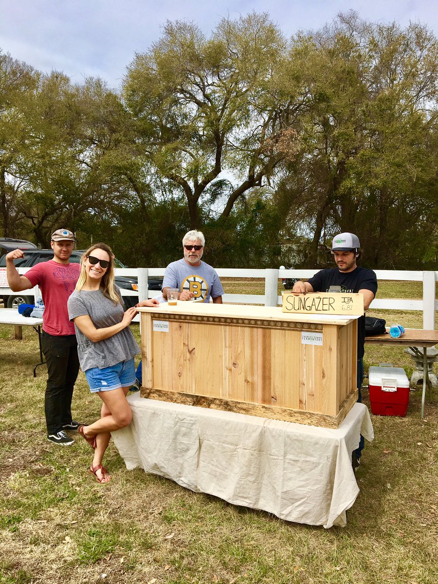 derrickg_BizDev's tweet photo. Getting ready for #BrewMoo Festival at @legarefarms with special guests assisting @CHSFermentory #Charleston #CraftBeer #southernexposure https://t.co/fvvY0UCdQr