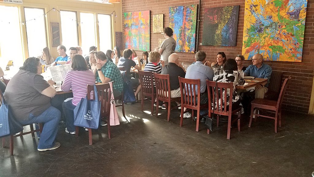 SouthernFandD's tweet image. The fun continues on our #tasteandsipfoodtour @lillyspizza. A little pizza, a little vino, a lot of laughs. #pizza #pizzalove #durham