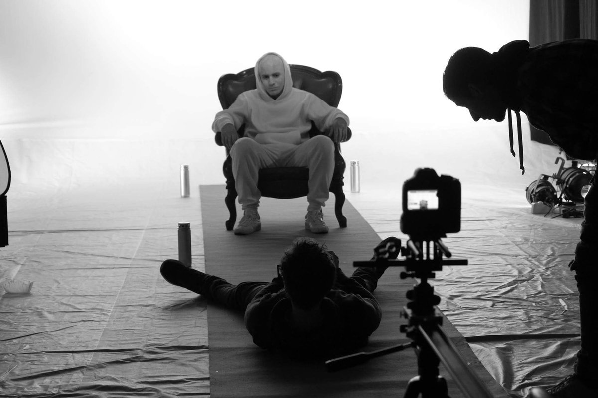 22TwIIns's tweet image. Blijf "Inktzwart" checken! #BradaBong #Inktzwart #PLU #Venlo