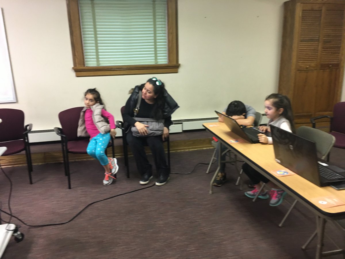 Edgewater Free PL celebrated  #NJMakersDay and our attendees enjoyed experiencing the Makers Day events!