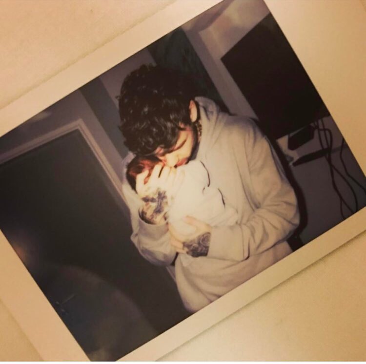 Sophliams's tweet photo. I can't wait to Freddie &amp; Baby boy Payne will play together and we get pictures of them together 👶🏼👶🏼
#congratsLiamandCheryl https://t.co/stk9tgAfK2