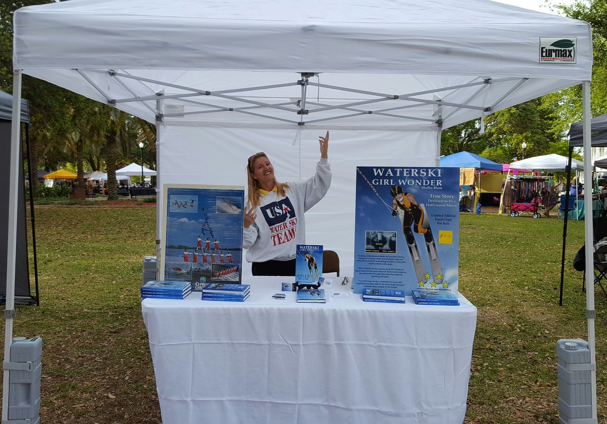 shellieblum's tweet photo. Sorry i missed everyone earlier but i was selling my memoir @ our local market. Getting all highfaluting on you guys w/ my new tent! Hehe https://t.co/qS7Fd7WEsK