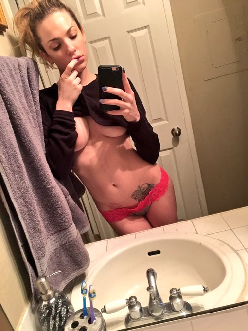 About to go get fattened up with some yummy Mexican food. https://t.co/BWsnhut1J4<a href="/tag/onmfc"class="tags"><span>#onmfc</span></a>