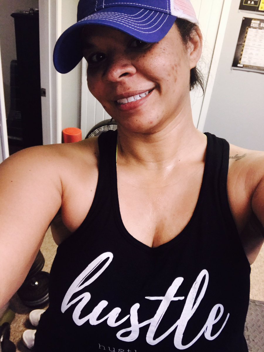 deliad3's tweet photo. Don't let the smile fool you. @shauntfitness got me sweatin my hair out #getthatlife #insanitymax30 #abrothaistired https://t.co/NfZEfH6uaN