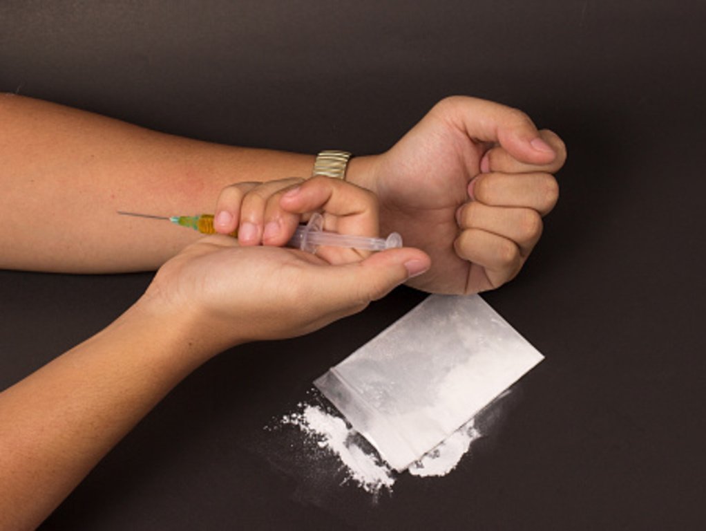 meth411's tweet photo. Parents and locals work together to rid the Bay of the methamphetamine 'beast' - New… https://t.co/3tEGzoAfsz #methamphetamine #warondrugs https://t.co/Jn0b2wQfdH