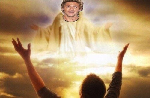 One Direction tweet media