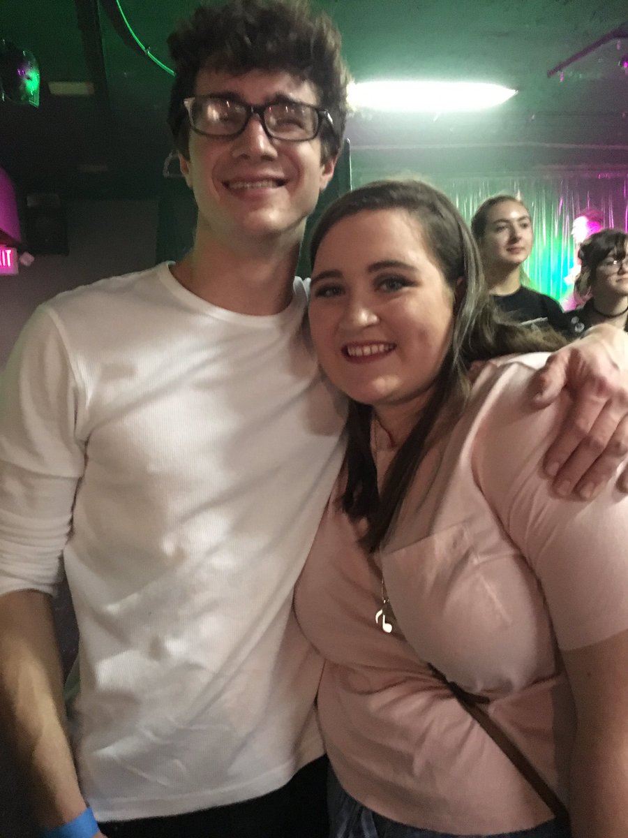 samhurreell's tweet photo. i would be lying if i said y'all weren't the best 💘💘 https://t.co/QTpNeoHooM