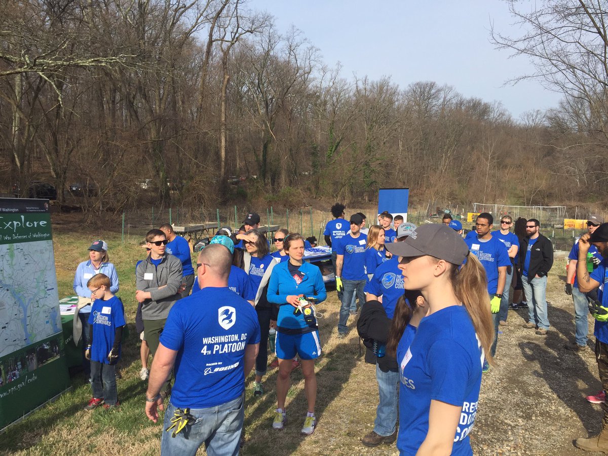 ServeDC's tweet photo. Thank you to all who participated in @missioncontinue Spring Spruce up @NatlParkService Fort DuPont #IServeDC #AllCorpsServiceDay https://t.co/GhUqHdP80b