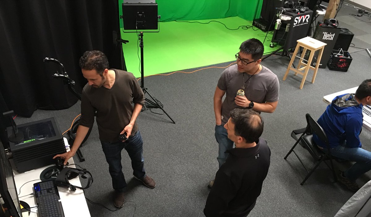 SVVRLIVE's tweet photo. Packed house for @FusedVR's #VR workshop at #SVVRstudio! #gamedev https://t.co/koUUsBfzSQ