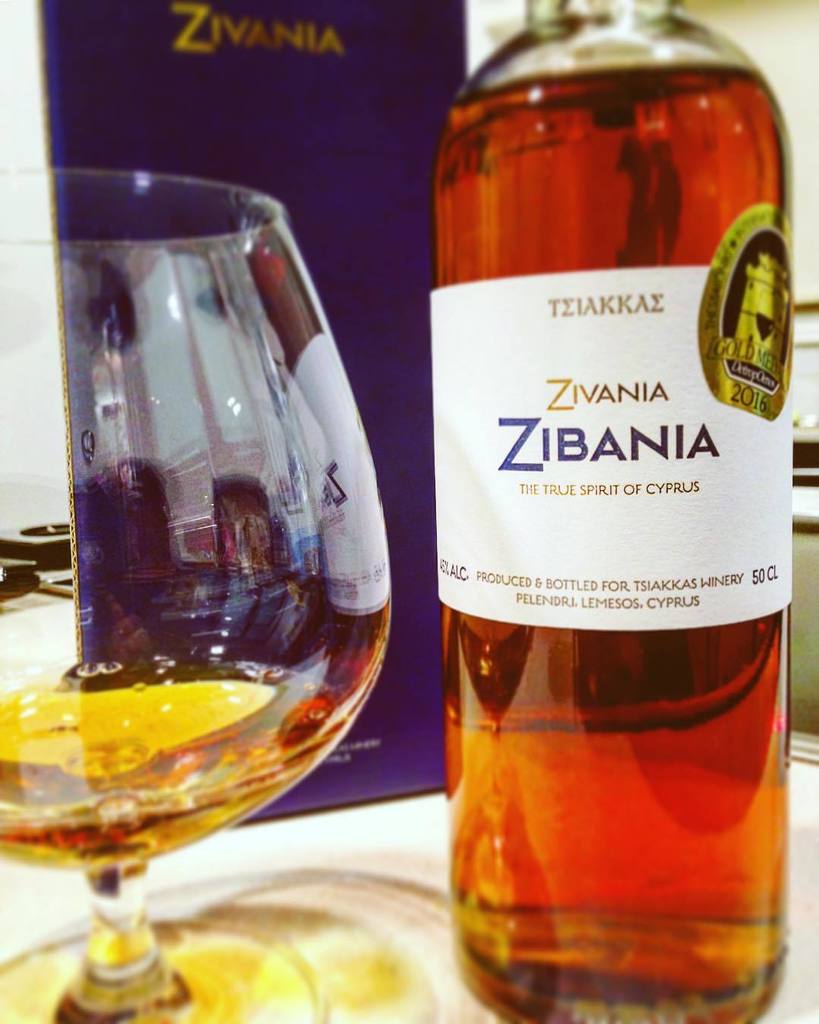 WhineOnTheRocks's tweet photo. Perfect digestif. #TsiakkasZivania #TsiakkasWinery #Zivania #GrapeSpirit #Cyprus #Pelendri… https://t.co/TdVEvIY2Tp https://t.co/r3pxISKP4b