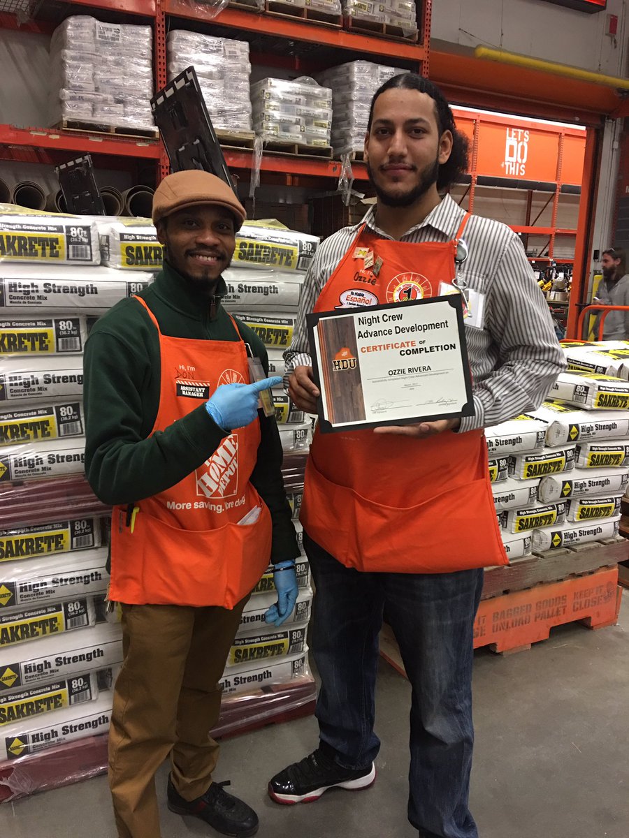 BMatthews989's tweet image. So proud of this young man. #advanceddevelopment. Home Depot raising stars. ⭐️⭐️⭐️@dondada_5 @Jayhuertas26 @SyedJafri45