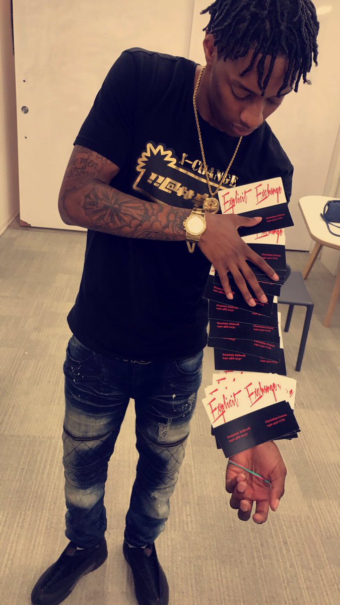 _HustleSimmons_'s tweet photo. Dat Way! #ExplicitExchange 📦🔌💯 https://t.co/3cFTBL19Lq