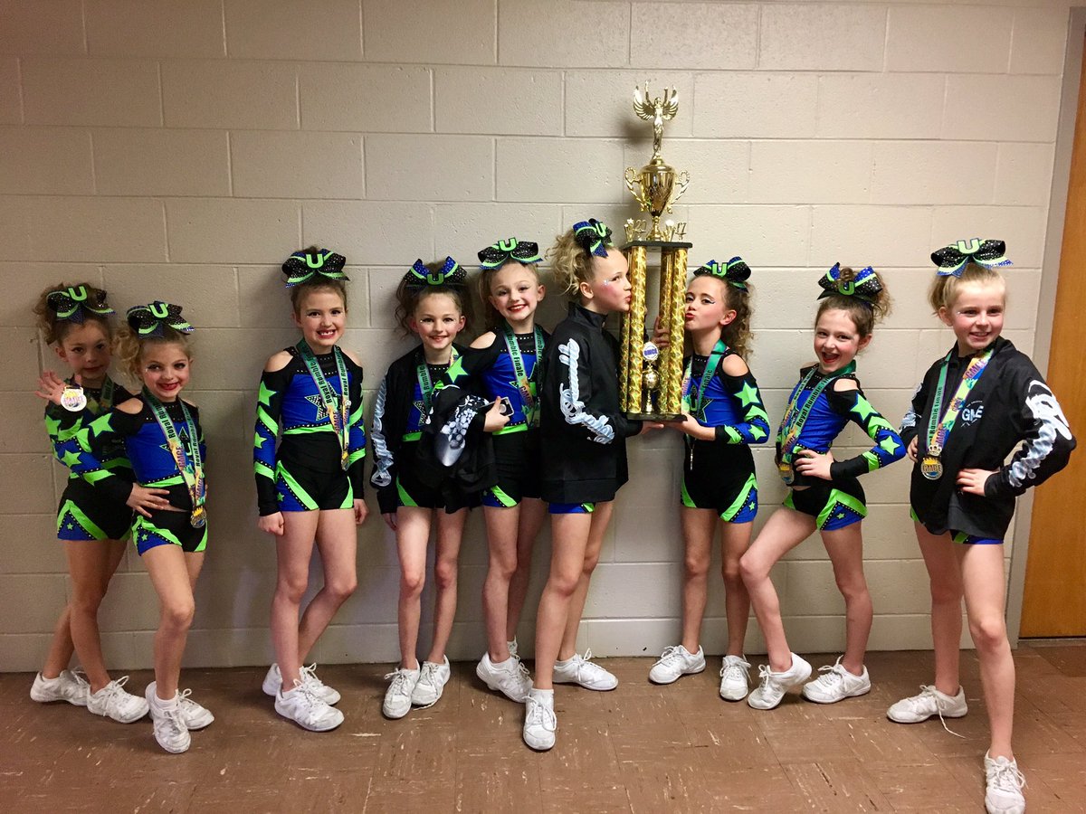 KatherineElson's tweet photo. More pics from #GMCE Cheer Competition! Maggie had a blast! π#UltimateCheer https://t.co/xqZySBJ3ib