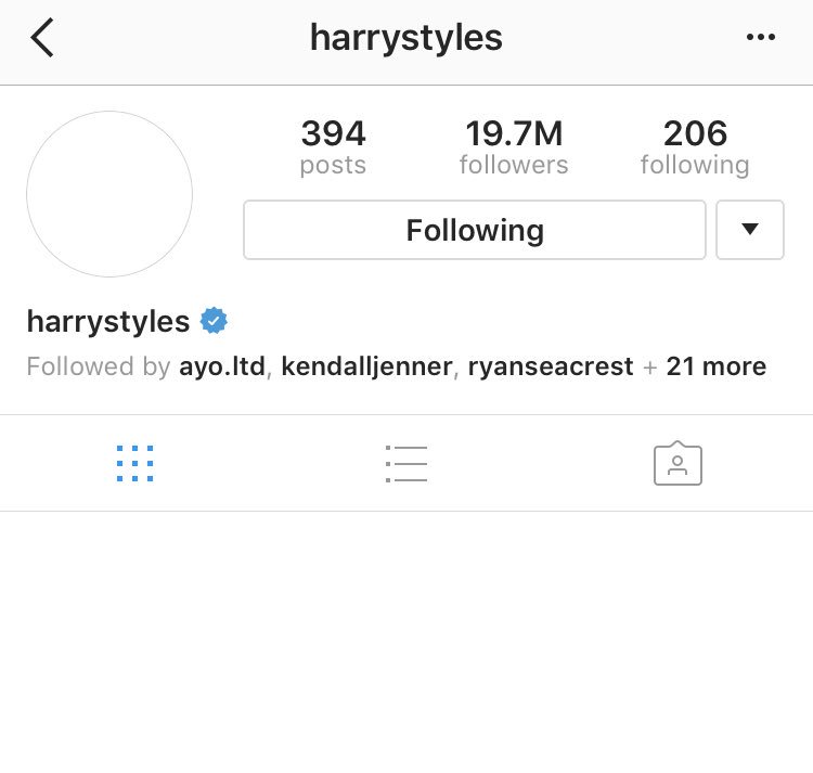 PopCrave's tweet photo. Harry Styles' debut solo single will drop on April 7 according to video teaser aired during 'The Voice' on ITV. #HS1isComing https://t.co/tGD2FmcJIz