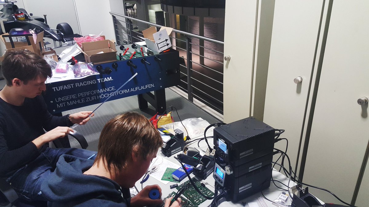 TUfast_eco's tweet photo. Our guys even work through the night at the moment! #neverendingdrive #nighttimehustle #TUfastEco #shellecomarathon #SEM2017 https://t.co/unHEVVKeQt