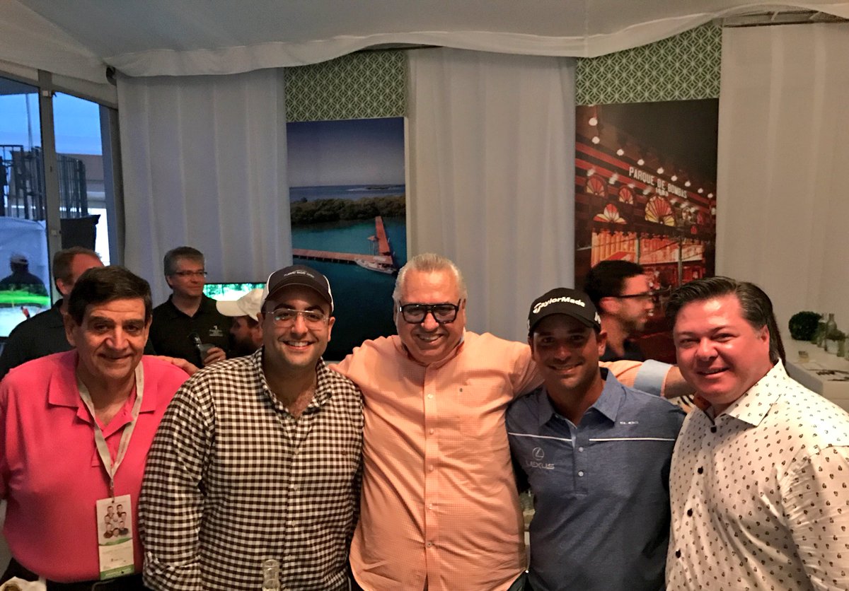 DDECPR's tweet photo. Dir. Turismo @jri2 junto a "Rafa" Campos durante evento de golf más importante del Caribe, Puerto Rico Open. #PROpen2017 https://t.co/l1NoAtKKv0