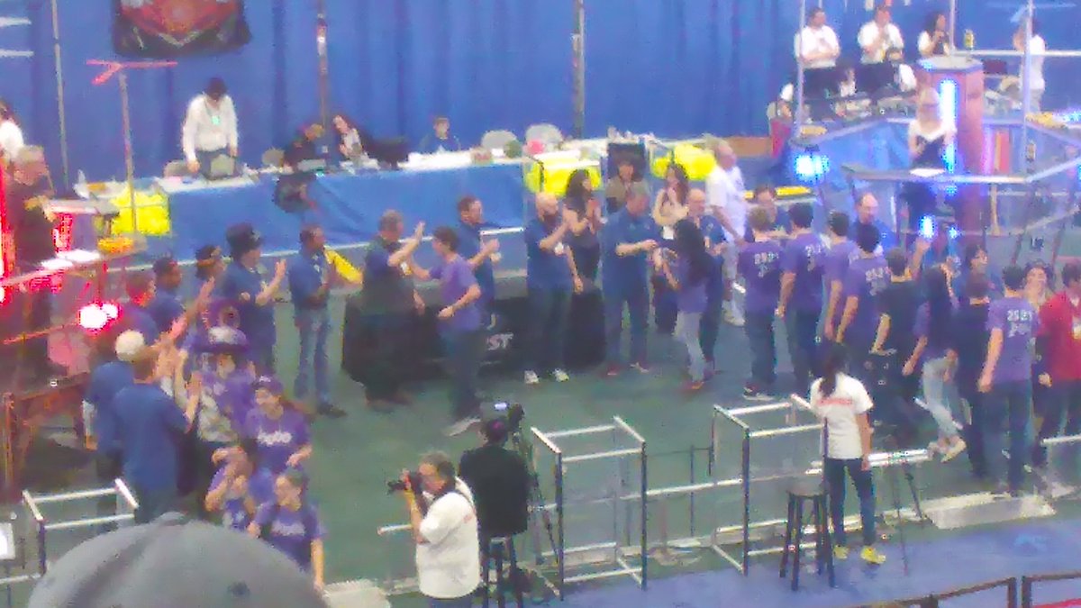 HighDesertDroid's tweet photo. Congratulations @sert_2521 for winning the chairman award!! #FIRSTRoboticsCompetition https://t.co/GnZTiSbOBo
