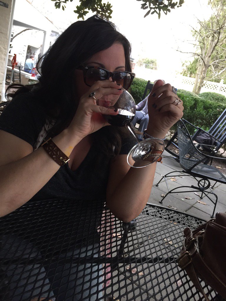 ChickswithChai's tweet photo. We've moved from @GalvinsOnMain to the pub in Gtown, that for whatever reason we can't remember the name of it. https://t.co/bvp5R9REkp