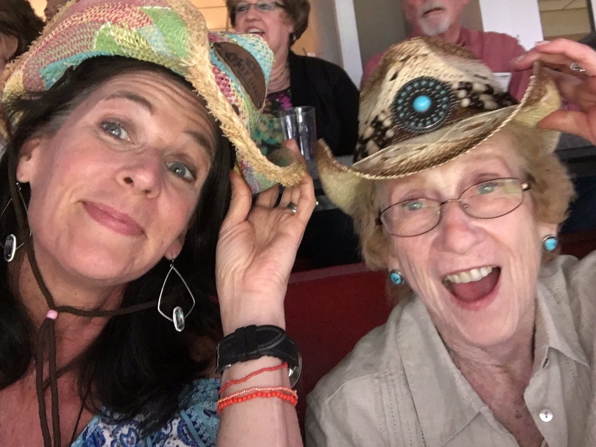 Hey <a href="/RODEOHOUSTON/">RODEOHOUSTON</a> we're tipping our hats to Brad Paisley #RODEOHOUSTON