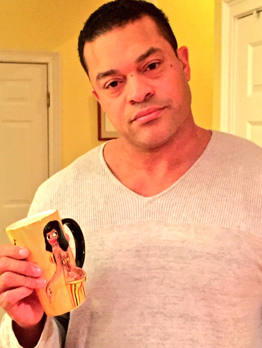 michaeleaves's tweet photo. The face you give @alexisenunes when she brings you something from her native land of #Jamaica.
#shehasproblems #idontevendrinkcoffee https://t.co/ef2CQhsqup