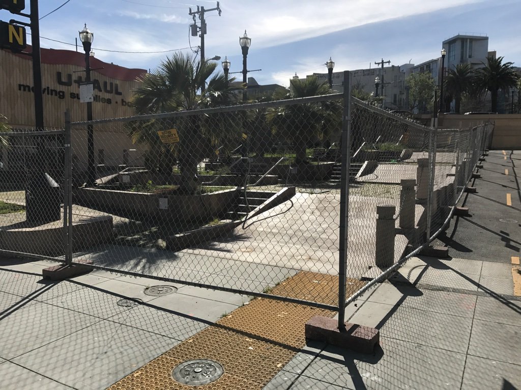 wtf sf??? A fence around a brand new park.  #lame #fail <a href="/sfgov/">City of San Francisco</a>  <a href="/sfbos/">Board of Supervisors</a> a child could be a better city planner...