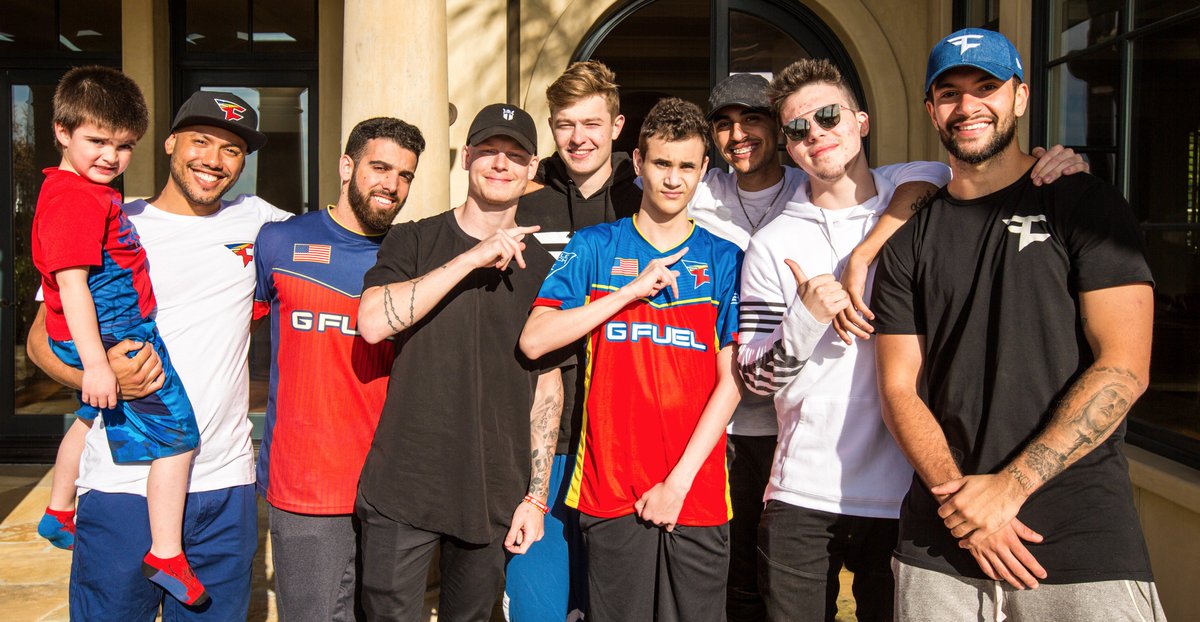 FaZeClan's tweet image. Along with @MakeAWish, we got to spend a day with one of our biggest supporters at the FaZe House. Thanks for being a fan, Diogo!