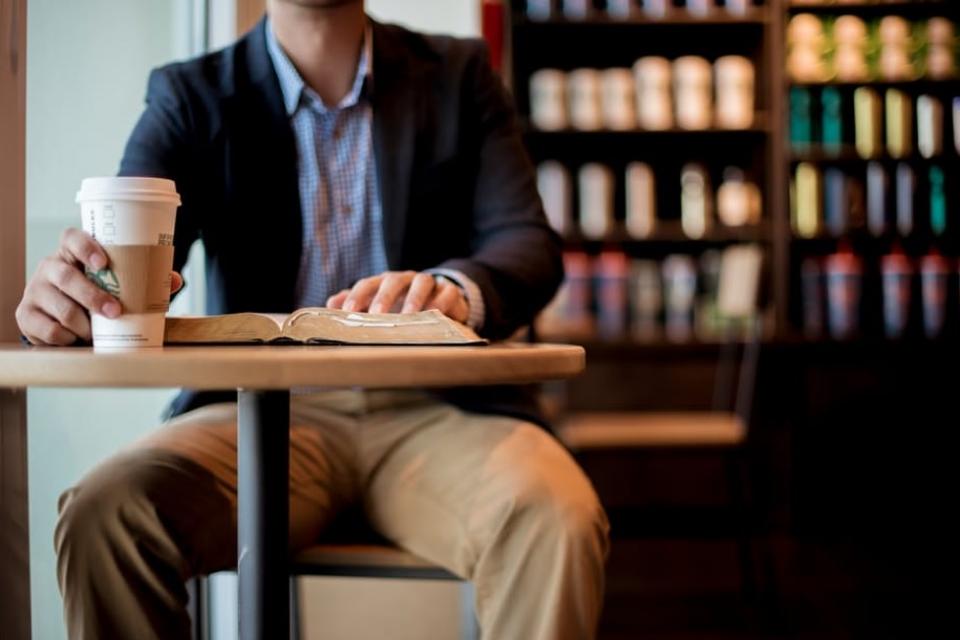 Forbes's tweet image. Millennials are famous for ditching 9-to-5 jobs for entrepreneurship, but the reality is very different
on.forbes.com/60118wRMT