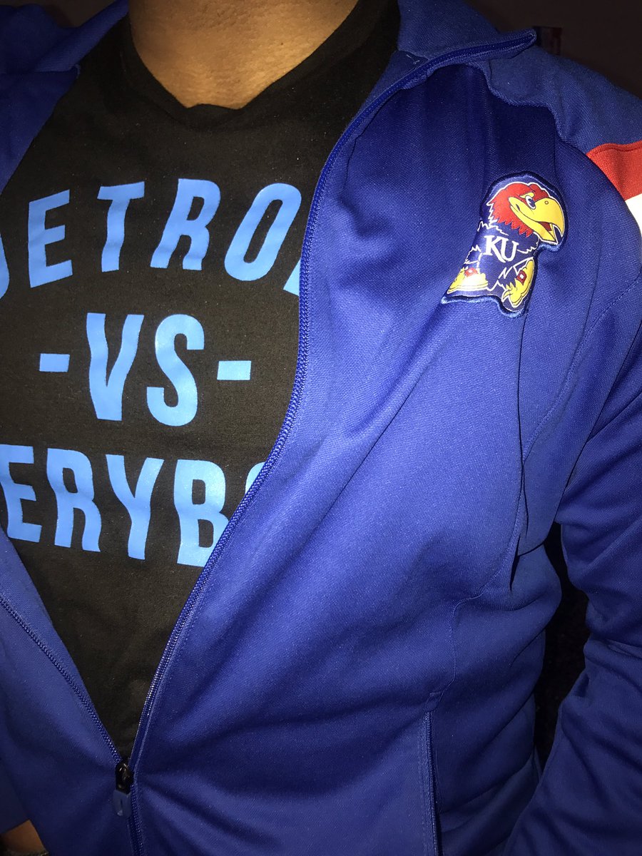 lovethywork's tweet image. At the Adidas Elita 8 watch party repping Detroit and  Kansas #jayhawkpride #alphabounce