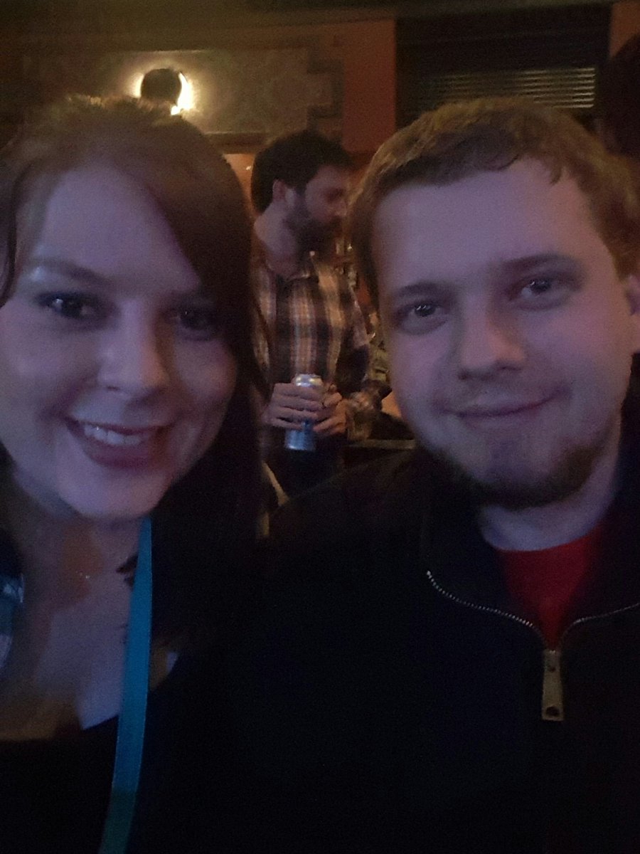 Met online and now we're engaged! #POF #secondcity #dateme