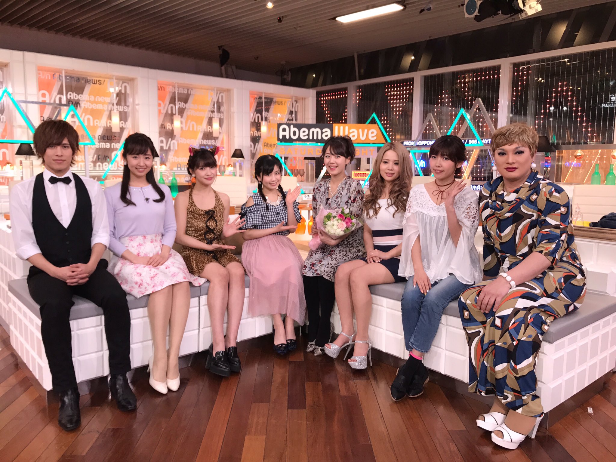 岸明日香 در توییتر 昨日はabema Wave観てくれた皆様ありがとう そして 金融アナリストの三井智映子さんが産休のため卒業 幸せのお腹すりすりさせてもらいました 笑 元気な元気な赤ちゃんが生まれますように 岸明日香 در توییتر 昨日はabema Wave観てくれた皆様ありがとう そして 金融アナリストの三井智映子さんが産休のため卒業 幸せのお腹すりすりさせてもらいました 笑 元気な元気な赤ちゃんが生まれますように