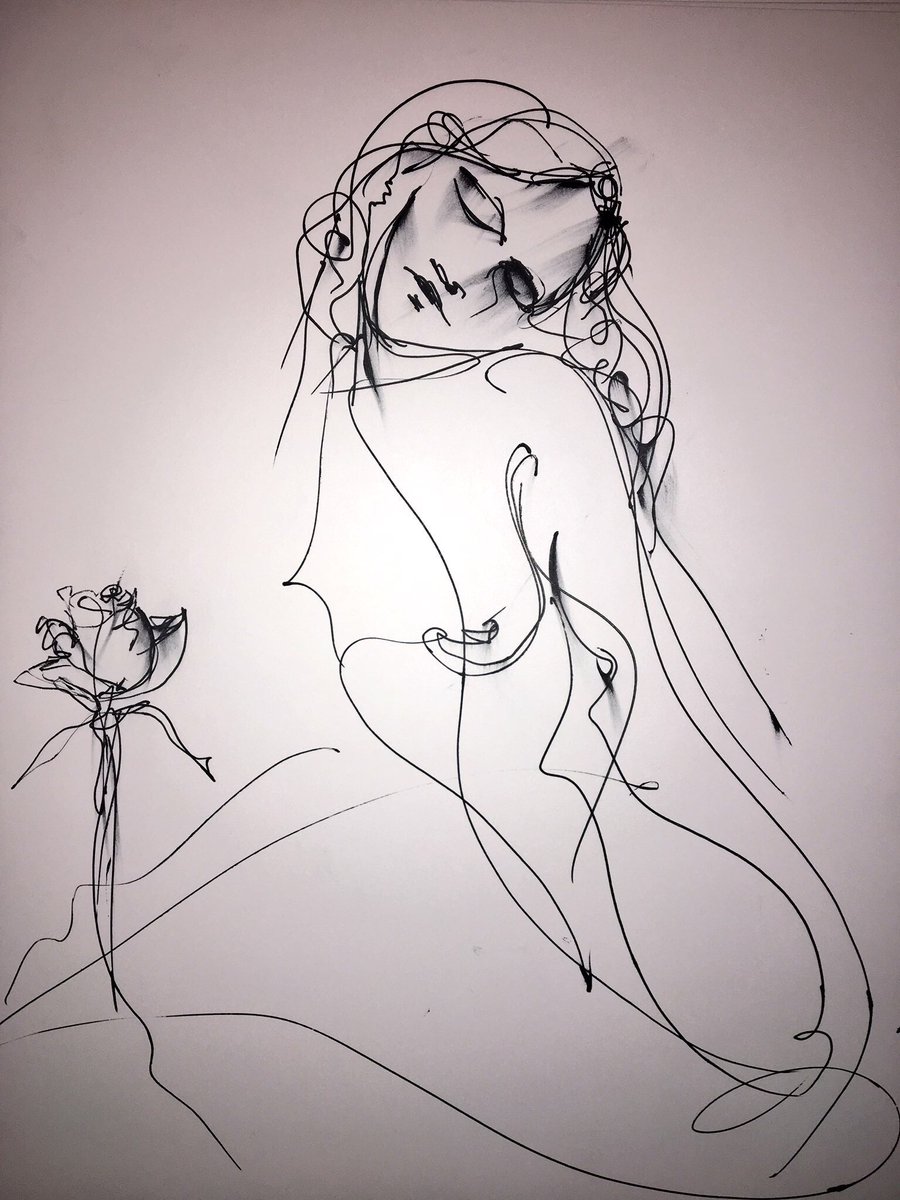zim2918's tweet photo. Rose blossom https://t.co/wY0dBDVimC