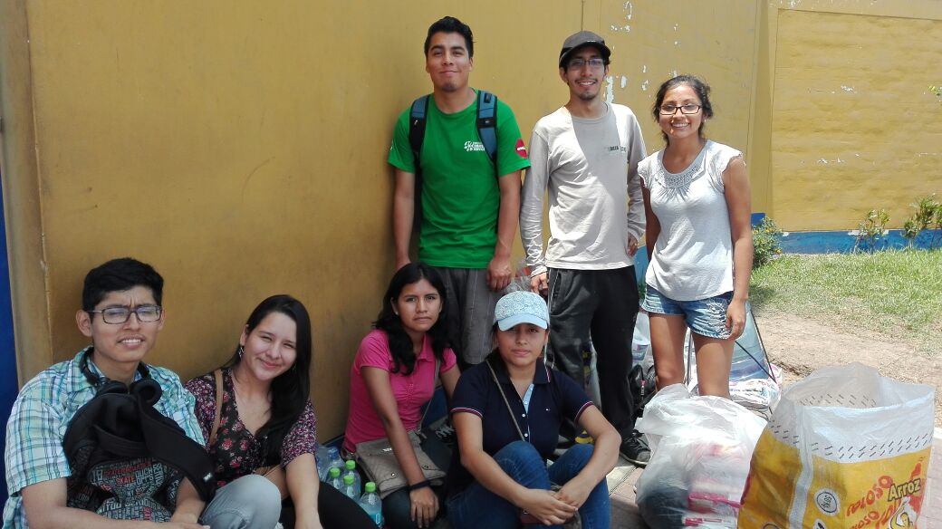 William_AquinoR's tweet photo. Y la #Base13 se comprometio a llevar los donativos a los compañeros afectados por las inundaciones. #FCA #UNMSM https://t.co/RRihScf4dh
