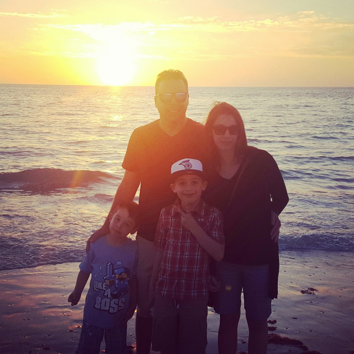 ZedicGreg's tweet photo. Beautiful night in #Indianrocksbeach  
#Florida #vacation #afterdinnerstroll https://t.co/bwYs2YLnbT