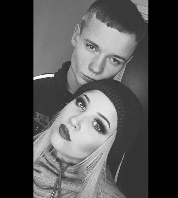 fayeegx's tweet photo. 2 years, 7 months and 16 days with the love of my life😍☺️💍❤️ https://t.co/E5DIvSZ2Qn