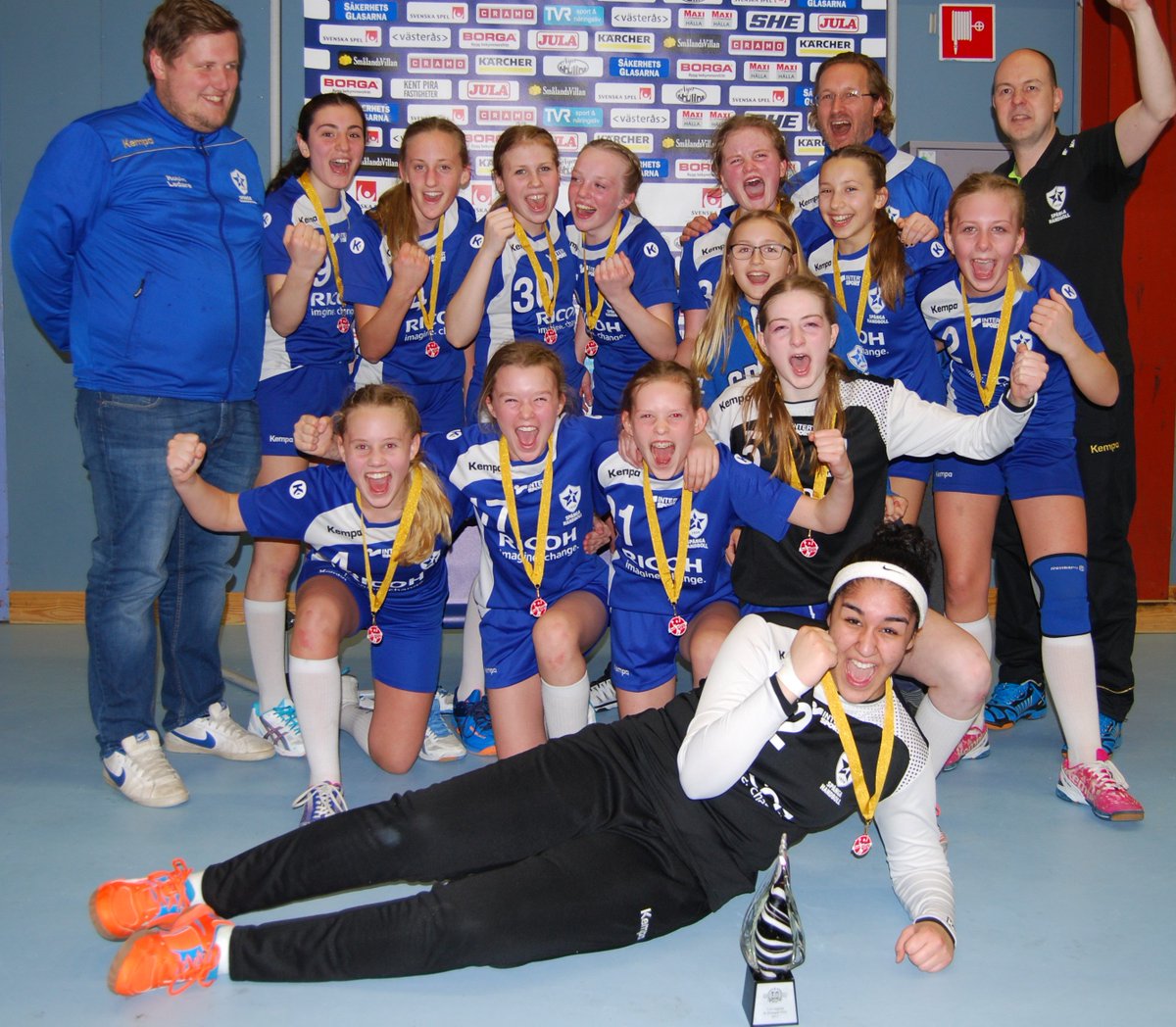 Vi gratulerar Spånga HK F03 till seger med 20-13 mot Kyrkslätt IF från Finland  i Irsta Blixten 2017. irstablixten.cups.nu/2017/spnga-hk-… #irstablixten