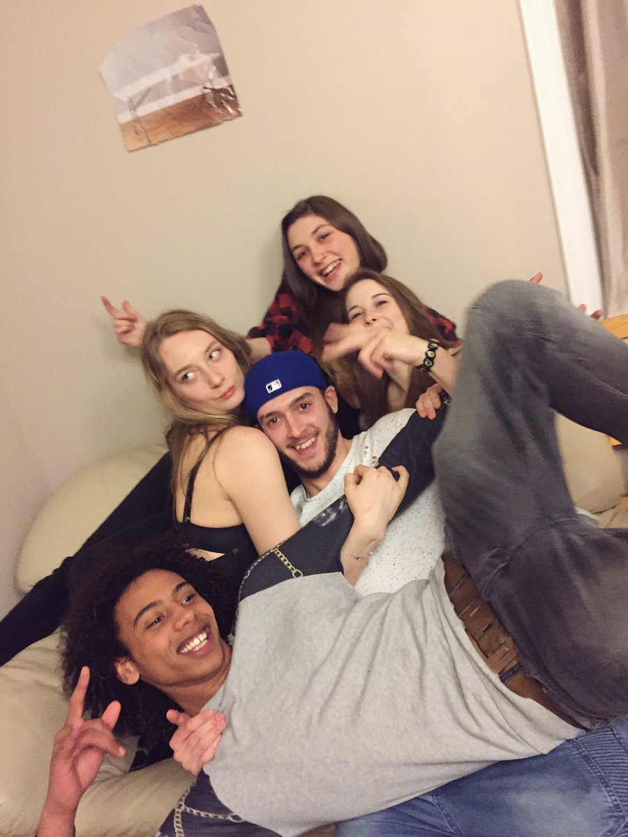 urfruitycoffee's tweet photo. pretty much sums up last night #thebys https://t.co/Ob5jDlrfN8